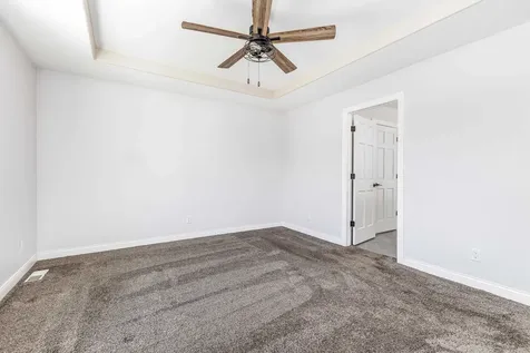 2266 Antler Ridge Dubuque IA 52002-0000
