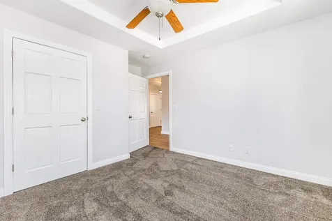 2266 Antler Ridge Dubuque IA 52002-0000