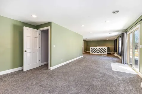 2266 Antler Ridge Dubuque IA 52002-0000