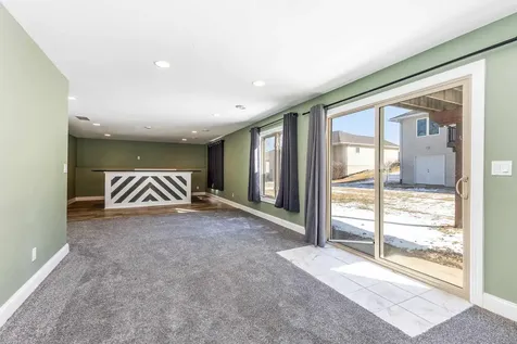 2266 Antler Ridge Dubuque IA 52002-0000