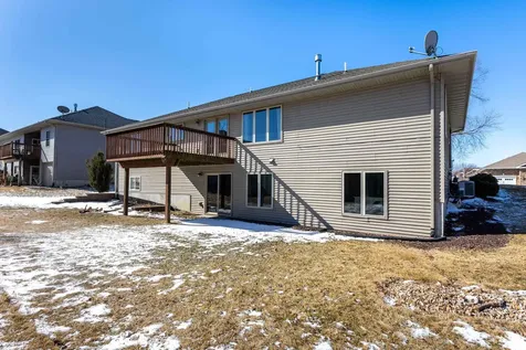 2266 Antler Ridge Dubuque IA 52002-0000