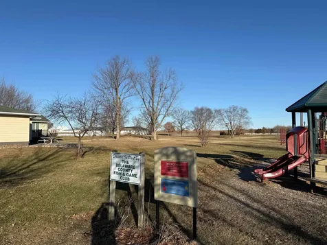 401 Anderson Manchester IA 52057