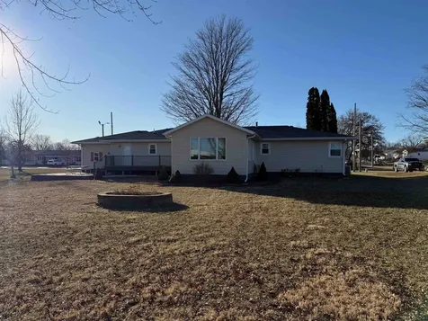 401 Anderson Manchester IA 52057