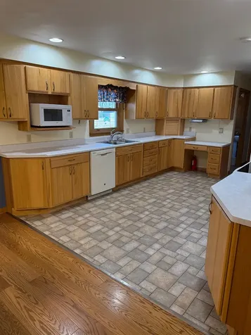 401 Anderson Manchester IA 52057