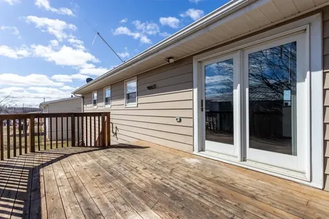 1019 SE 8th Dyersville IA 52040
