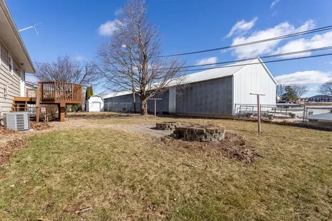 1019 SE 8th Dyersville IA 52040