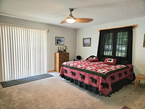 428 Hickory Guttenberg IA 52052