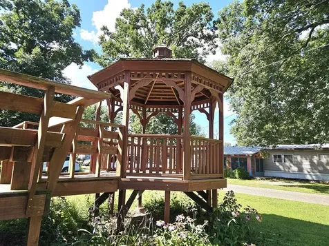 428 Hickory Guttenberg IA 52052