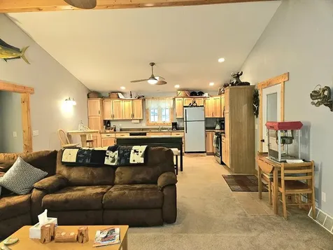 428 Hickory Guttenberg IA 52052