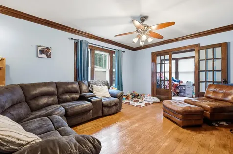 717 2nd Avenue SE Dyersville IA 52040