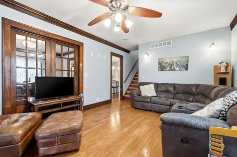 717 2nd Avenue SE Dyersville IA 52040