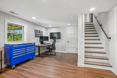 1209 Madera Dubuque IA 52001