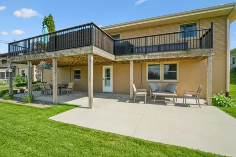 1209 Madera Dubuque IA 52001