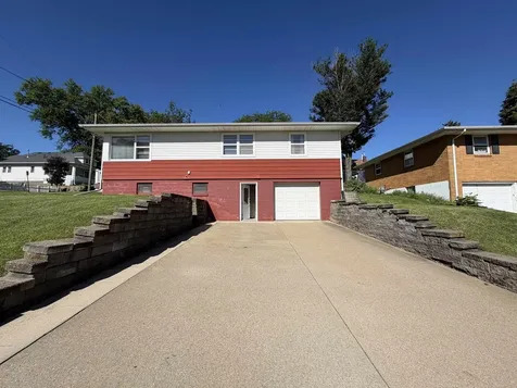 1205 Park Dubuque IA 52001