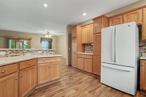 441 8th Avenue NW Dyersville IA 52040