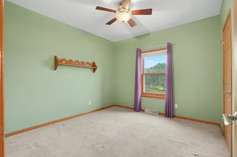 441 8th Avenue NW Dyersville IA 52040