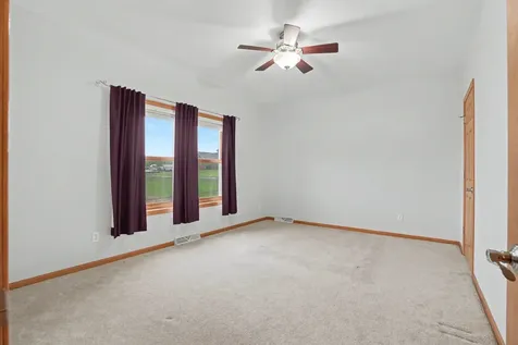 441 8th Avenue NW Dyersville IA 52040
