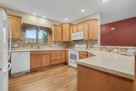 441 8th Avenue NW Dyersville IA 52040