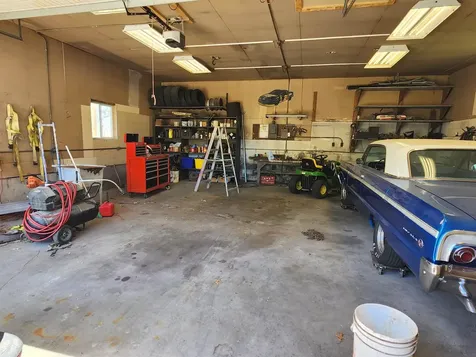 17280 Gardners Dubuque IA 52001