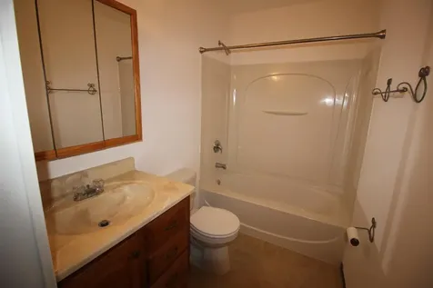 1801 NE Northbrook Cedar Rapids IA 52402-0000