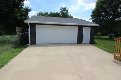 1801 NE Northbrook Cedar Rapids IA 52402-0000