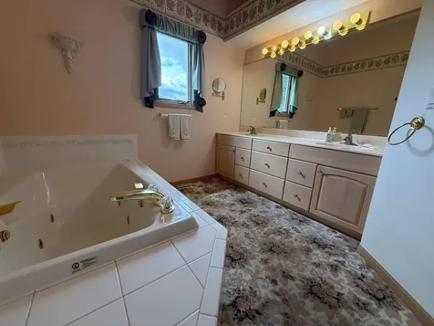2954 Brandywine Park Dubuque IA 52001
