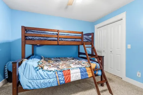 3380 Ashley Dubuque IA 52002