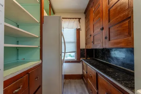 402 SW Buchanan Cascade IA 52033