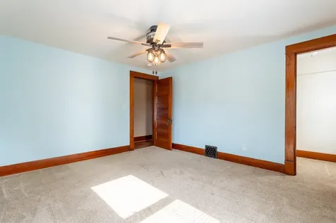 402 SW Buchanan Cascade IA 52033