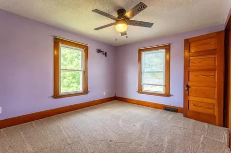 402 SW Buchanan Cascade IA 52033