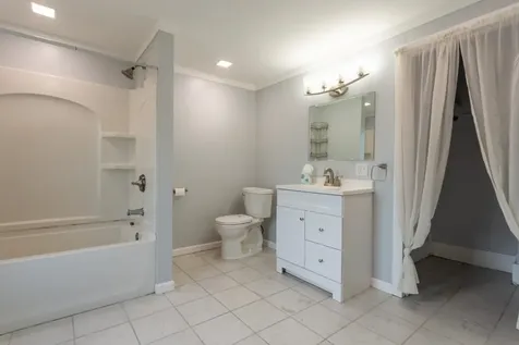 402 SW Buchanan Cascade IA 52033