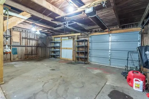 402 SW Buchanan Cascade IA 52033