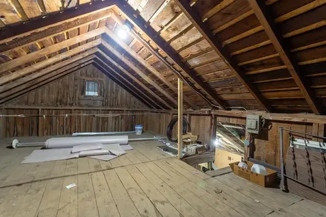 402 SW Buchanan Cascade IA 52033