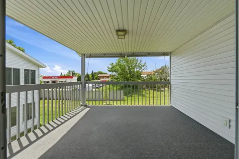 2275 Pasadena Drive #51 Dubuque IA 52001