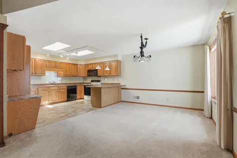 2275 Pasadena Drive #51 Dubuque IA 52001