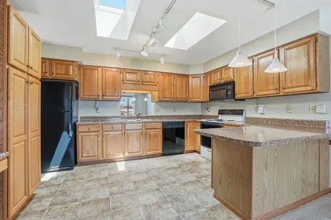 2275 Pasadena Drive #51 Dubuque IA 52001