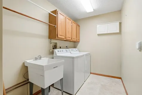 2275 Pasadena Drive #51 Dubuque IA 52001