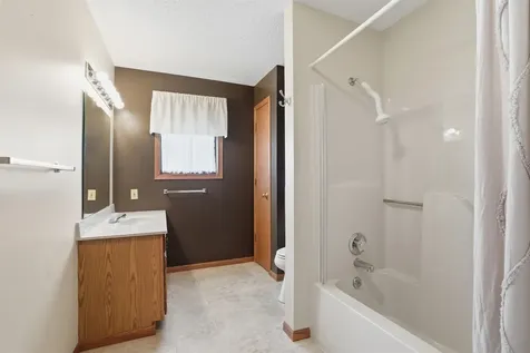 2275 Pasadena Drive #51 Dubuque IA 52001