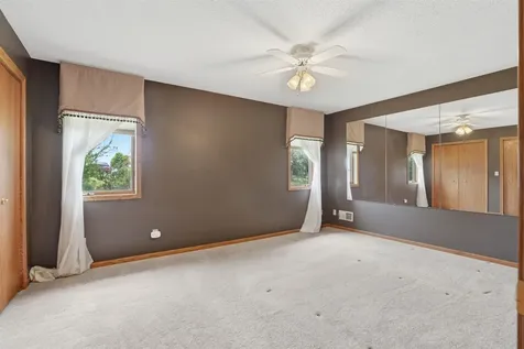 2275 Pasadena Drive #51 Dubuque IA 52001
