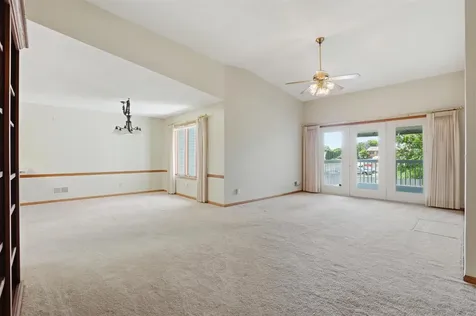 2275 Pasadena Drive #51 Dubuque IA 52001