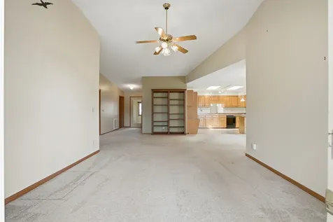 2275 Pasadena Drive #51 Dubuque IA 52001