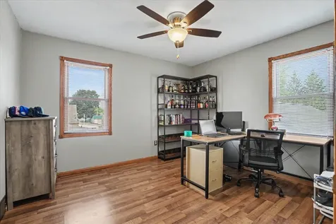 749 Edith Dubuque IA 52001