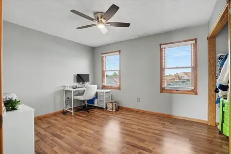 749 Edith Dubuque IA 52001