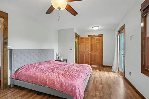 749 Edith Dubuque IA 52001