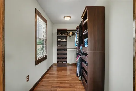 749 Edith Dubuque IA 52001