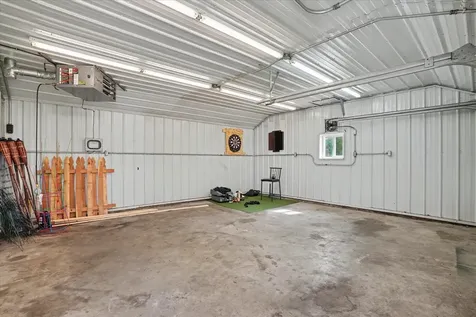 749 Edith Dubuque IA 52001