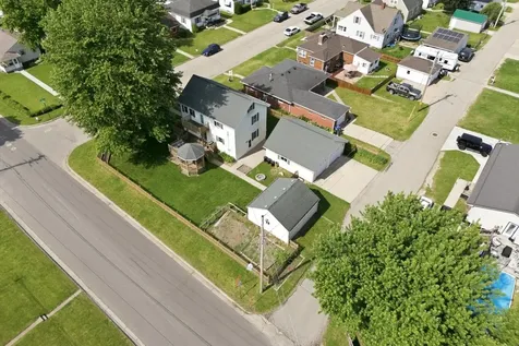 749 Edith Dubuque IA 52001