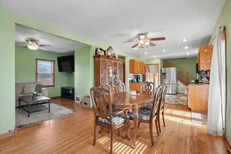 749 Edith Dubuque IA 52001