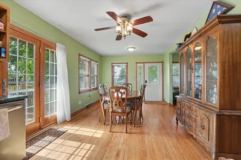 749 Edith Dubuque IA 52001