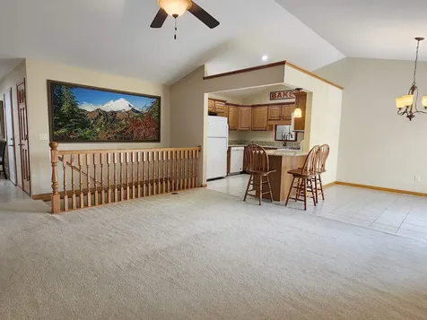 2855 Katrina Dubuque IA 52001